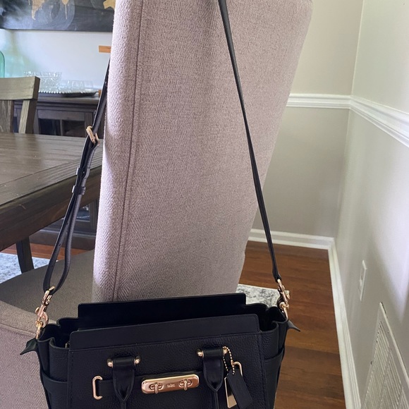 Coach Swagger 27 in Pebble Leather - Picture 11 of 16